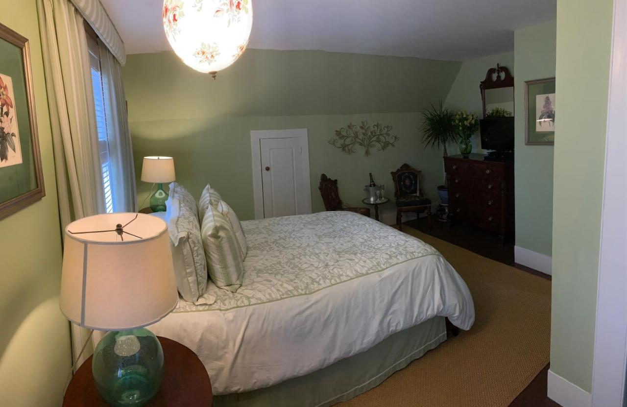 Olde Captains Inn Yarmouth Port 外观 照片