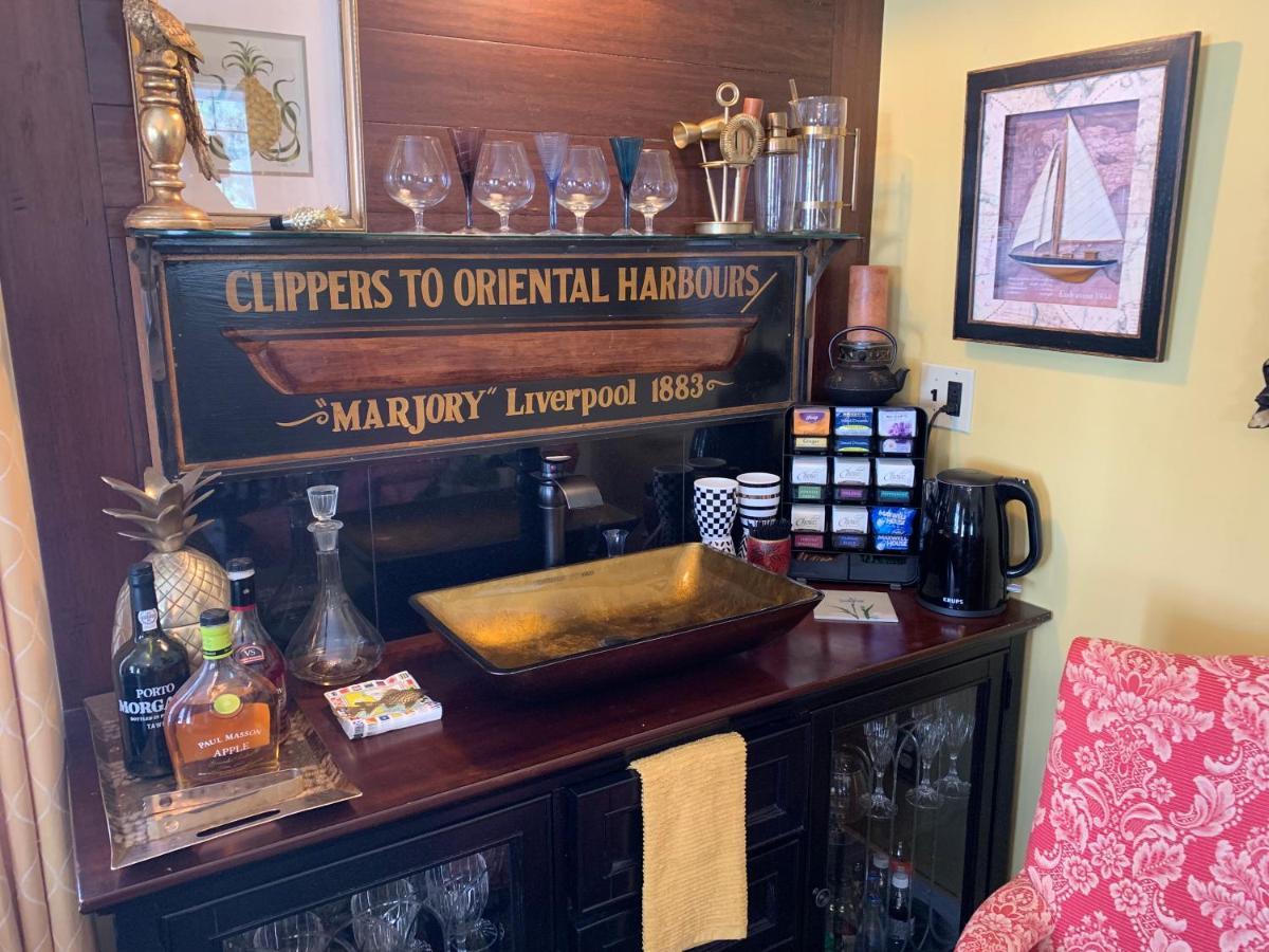 Olde Captains Inn Yarmouth Port 外观 照片